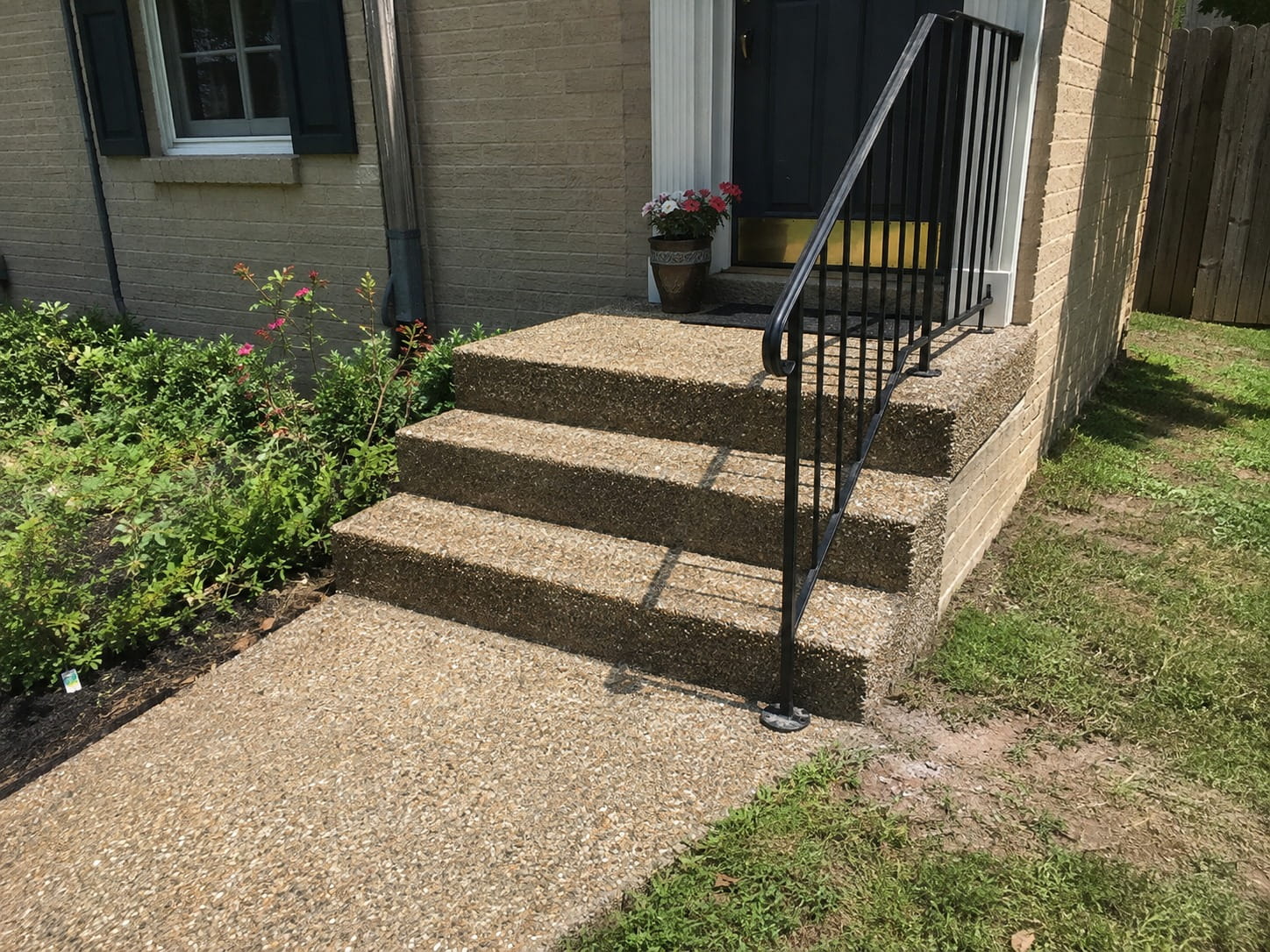 Concrete steps and stoop built in Atlanta, GA